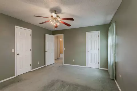 Bedroom - 6726 W Dogwood St, Springfield, MO 65802 photo 2 of 6