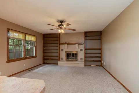 Living - 6726 W Dogwood St, Springfield, MO 65802 photo 6 of 6