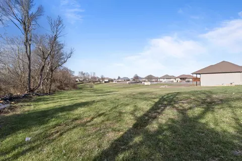 3467 W Hestand St, Springfield, MO 65803 photo 4