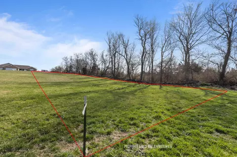 3467 W Hestand St, Springfield, MO 65803 photo 2