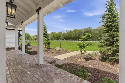 Exterior - 6254 E Farm Rd 132, Springfield, MO 65802 photo 9 of 25