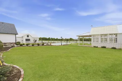 Exterior - 6254 E Farm Rd 132, Springfield, MO 65802 photo 21 of 25