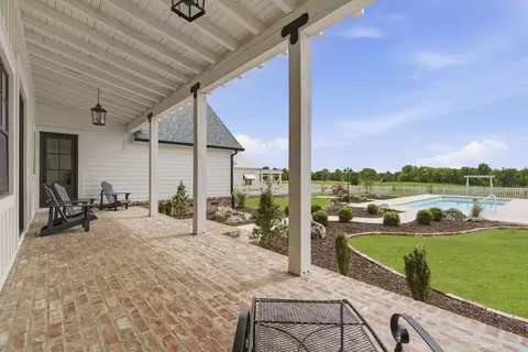 Exterior - 6254 E Farm Rd 132, Springfield, MO 65802 photo 12 of 25