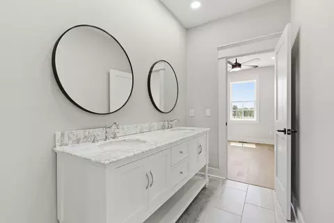 Bath - 6254 E Farm Rd 132, Springfield, MO 65802 photo 6 of 7