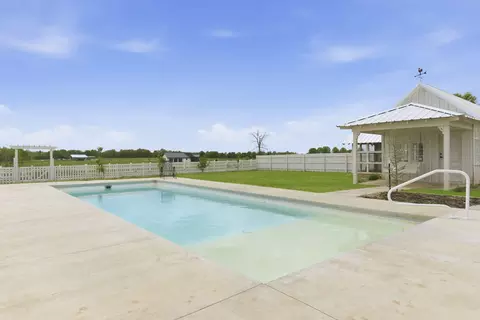 Exterior - 6254 E Farm Rd 132, Springfield, MO 65802 photo 15 of 25