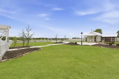 Exterior - 6254 E Farm Rd 132, Springfield, MO 65802 photo 22 of 25