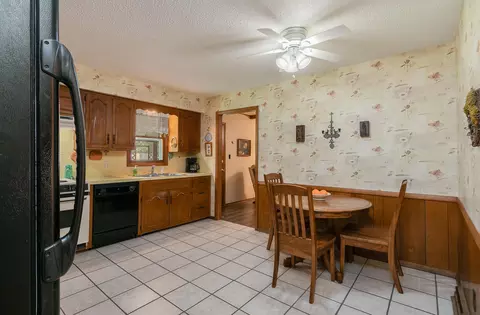 Kitchen - 1140 E Rosebrier St, Springfield, MO 65807 photo 1 of 3