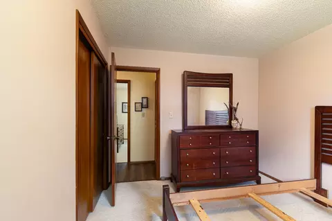 Bedroom - 1140 E Rosebrier St, Springfield, MO 65807 photo 3 of 6