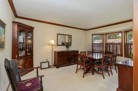 Dining - 1140 E Rosebrier St, Springfield, MO 65807 photo 1 of 3