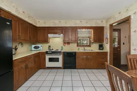 Kitchen - 1140 E Rosebrier St, Springfield, MO 65807 photo 3 of 3