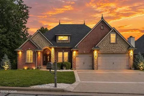 3510 Notting Hill Cir, Joplin, MO 64804