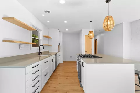 Kitchen - 641 Eiserman Ave, Branson, MO 65616 photo 4 of 5