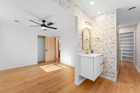 Entry Way - 641 Eiserman Ave, Branson, MO 65616 photo 1 of 1