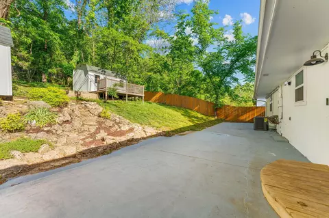 Exterior - 641 Eiserman Ave, Branson, MO 65616 photo 2 of 5