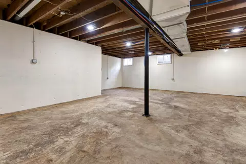 Other - 2329 E Meadow Dr, Springfield, MO 65804 photo 6 of 7