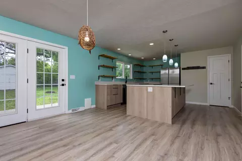 Other - 1570 E Snider St, Springfield, MO 65803 photo 4 of 4