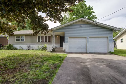 1570 E Snider St, Springfield, MO 65803