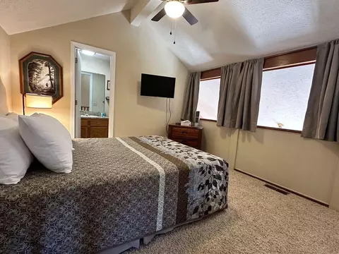 Bedroom - 18 Fall Creek Trl #8, Branson, MO 65616 photo 3 of 3