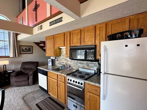 Kitchen - 18 Fall Creek Trl #8, Branson, MO 65616 photo 1 of 1