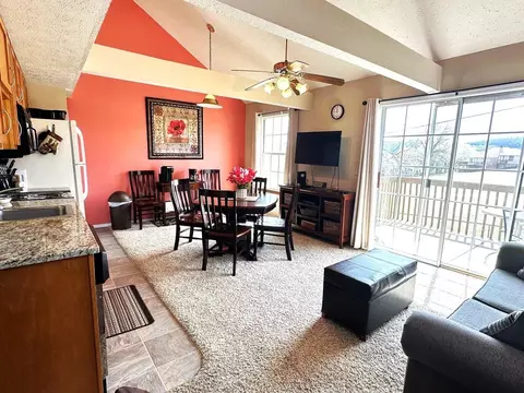 Dining - 18 Fall Creek Trl #8, Branson, MO 65616 photo 1 of 3
