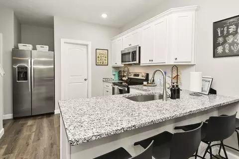Kitchen - 3003 N Vineyards Ter #3, Branson, MO 65616 photo 3 of 6