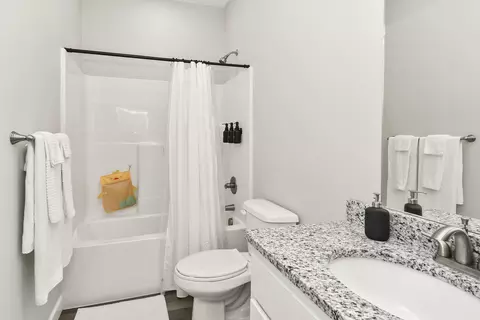 Bath - 3003 N Vineyards Ter #3, Branson, MO 65616 photo 4 of 6