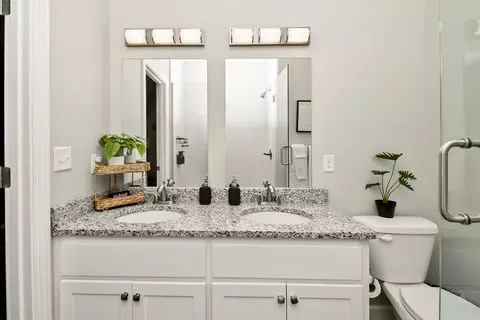 Bath - 3003 N Vineyards Ter #3, Branson, MO 65616 photo 3 of 6
