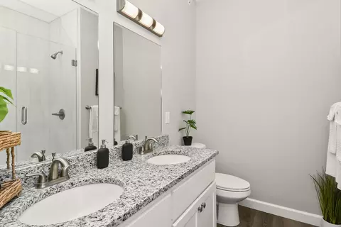Bath - 3003 N Vineyards Ter #3, Branson, MO 65616 photo 1 of 6