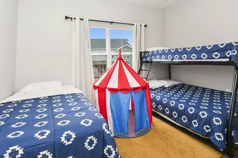 Bedroom - 3003 N Vineyards Ter #3, Branson, MO 65616 photo 5 of 8