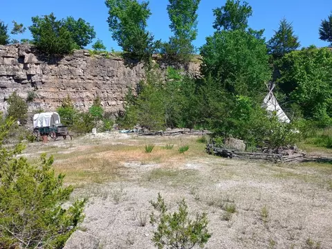 Exterior - 20615 Table Rock Ridge Rd, Shell Knob, MO 65747 photo 6 of 14