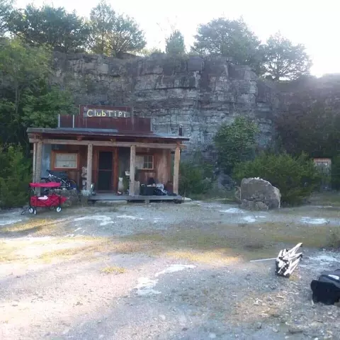 Exterior - 20615 Table Rock Ridge Rd, Shell Knob, MO 65747 photo 3 of 14