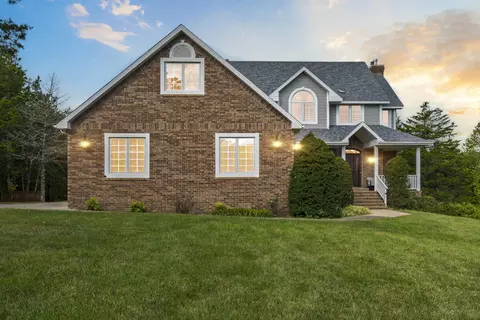 807 S Stanford Dr, Rogersville, MO 65742