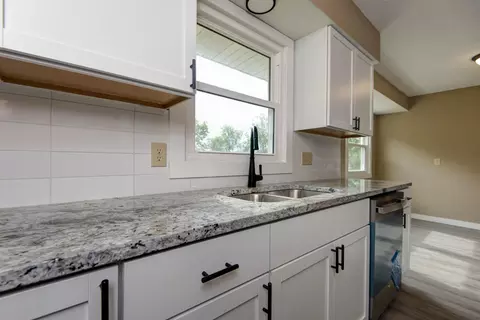 3626 S Brunswick Ave, Springfield, MO 65809 photo 11