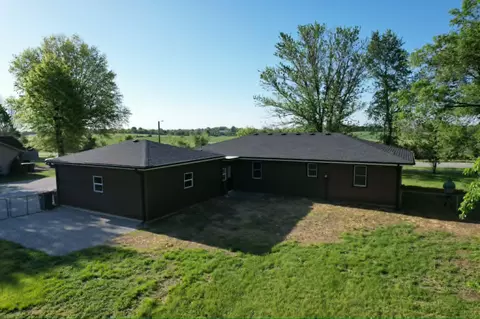 Other - 313 E Grant St, Clever, MO 65631 photo 4 of 5