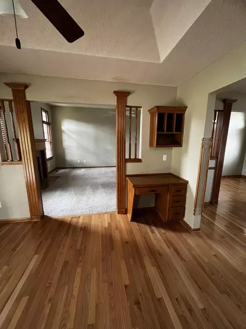 Living - 3700 E Dartmoor Ct, Springfield, MO 65802 photo 1 of 4