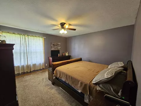 Bedroom - 211 Arrowhead Rd, Willard, MO 65781 photo 2 of 6