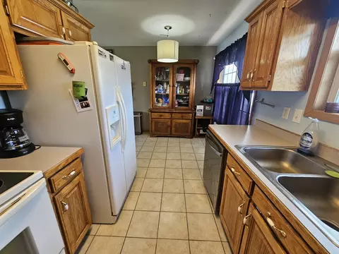 Kitchen - 211 Arrowhead Rd, Willard, MO 65781 photo 1 of 6