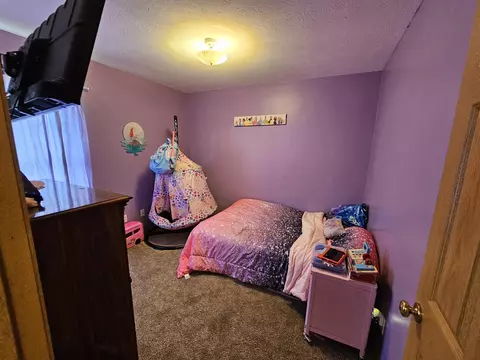 Bedroom - 211 Arrowhead Rd, Willard, MO 65781 photo 3 of 6