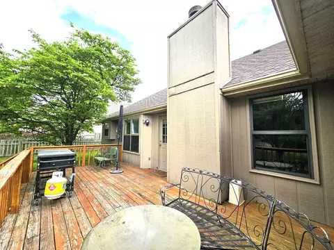 Exterior - 2921 E Lark St, Springfield, MO 65804 photo 5 of 15