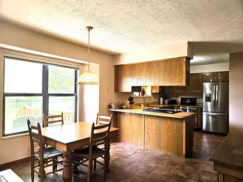 Kitchen - 2921 E Lark St, Springfield, MO 65804 photo 2 of 5