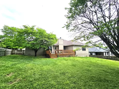 Exterior - 2921 E Lark St, Springfield, MO 65804 photo 10 of 15