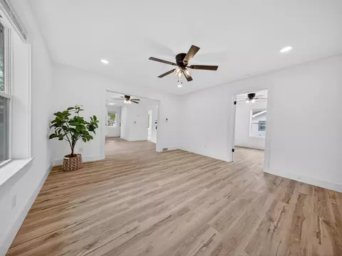 Living - 1056 S Jefferson Ave, Springfield, MO 65807 photo 4 of 5