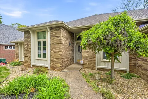 Exterior - 1915 E Canterbury St, Springfield, MO 65804 photo 9 of 9