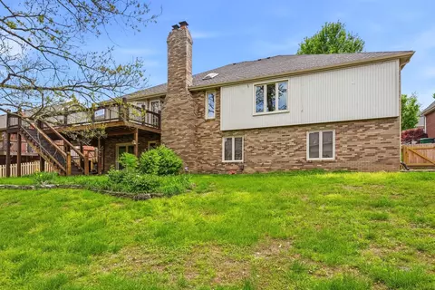 Exterior - 1915 E Canterbury St, Springfield, MO 65804 photo 6 of 9