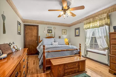 Bedroom - 1502 E Sycamore St, Ozark, MO 65721 photo 1 of 10