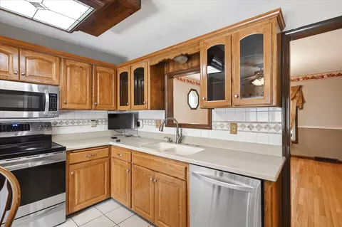 Kitchen - 1502 E Sycamore St, Ozark, MO 65721 photo 2 of 3