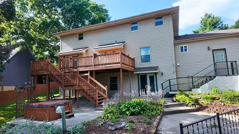 Exterior - 1502 E Sycamore St, Ozark, MO 65721 photo 10 of 12