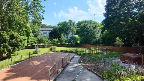 Exterior - 1502 E Sycamore St, Ozark, MO 65721 photo 5 of 12
