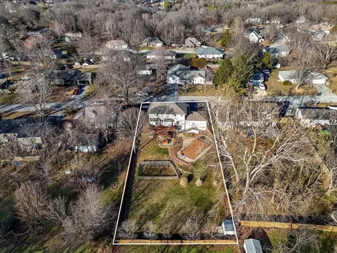 View/Area - 1502 E Sycamore St, Ozark, MO 65721 photo 2 of 2
