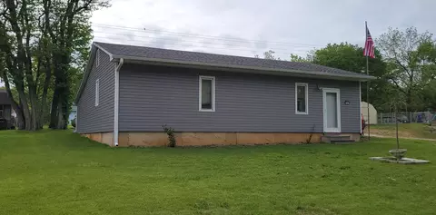 1943 Meadow Dr, West Plains, MO 65775